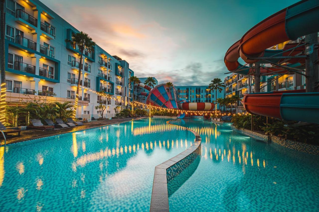 Astara Hotel Balikpapan Exterior foto